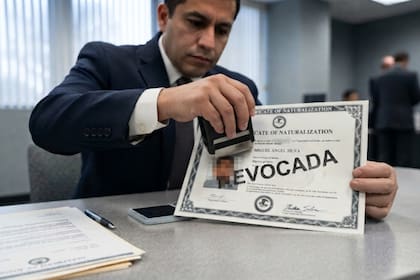 La ciudadanía estadounidense puede ser revocado en distintas situaciones