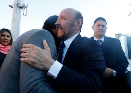 La cláusula transitoria 4° considera el mandato actual como el primero