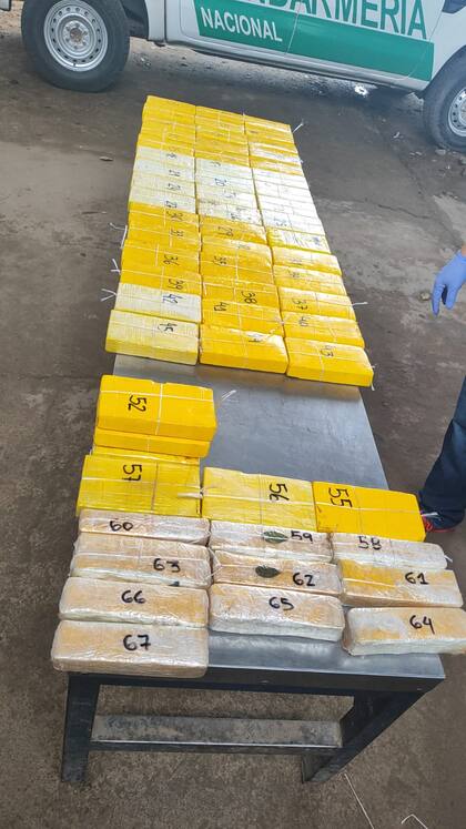 La cocaína oculta en una camioneta Renault Kangoo revisada en Aguaray, Salta