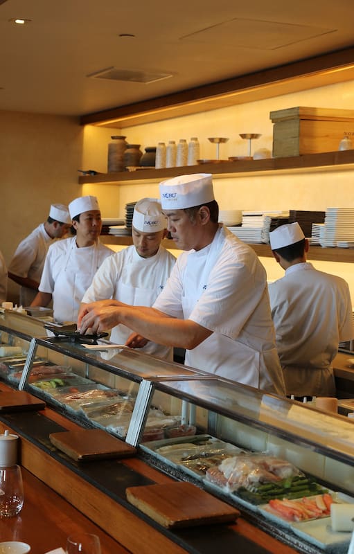 La cocina de Nobu en plena actividad.