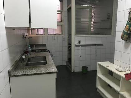 La cocina tenía un lavadero.