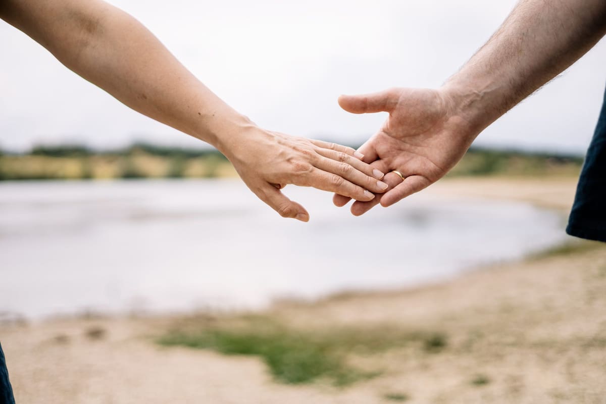 La codependencia se disfraza de amor incondicional, pero esconde un patrón de anulación y sufrimiento