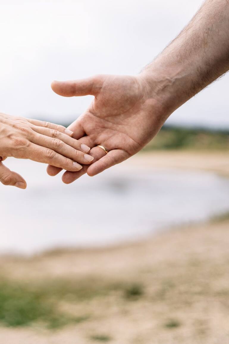 La codependencia se disfraza de amor incondicional, pero esconde un patrón de anulación y sufrimiento
