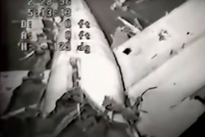 La cola del Boeing 757 del accidente del vuelo 301 fue hallada a 2200 metros de profundidad en el Océano Atlántico