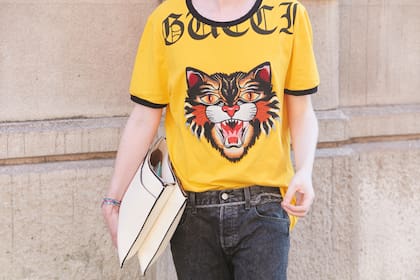 La colección más felina de Gucci también apostó al amarillo
