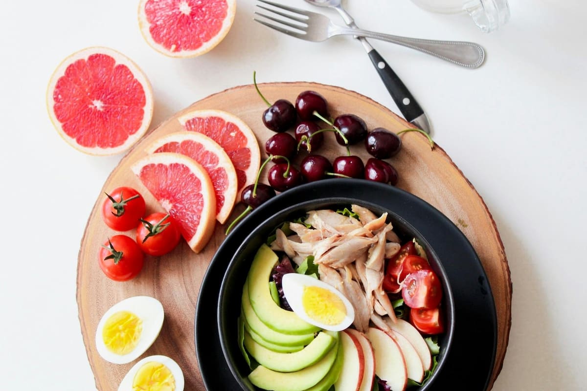 La colina se encuentra principalmente en alimentos de origen animal, pero también en los cacahuetes o maníes, habas rojas, champiñones y verduras crucíferas (Foto de carácter ilustrativa: PEXELS)