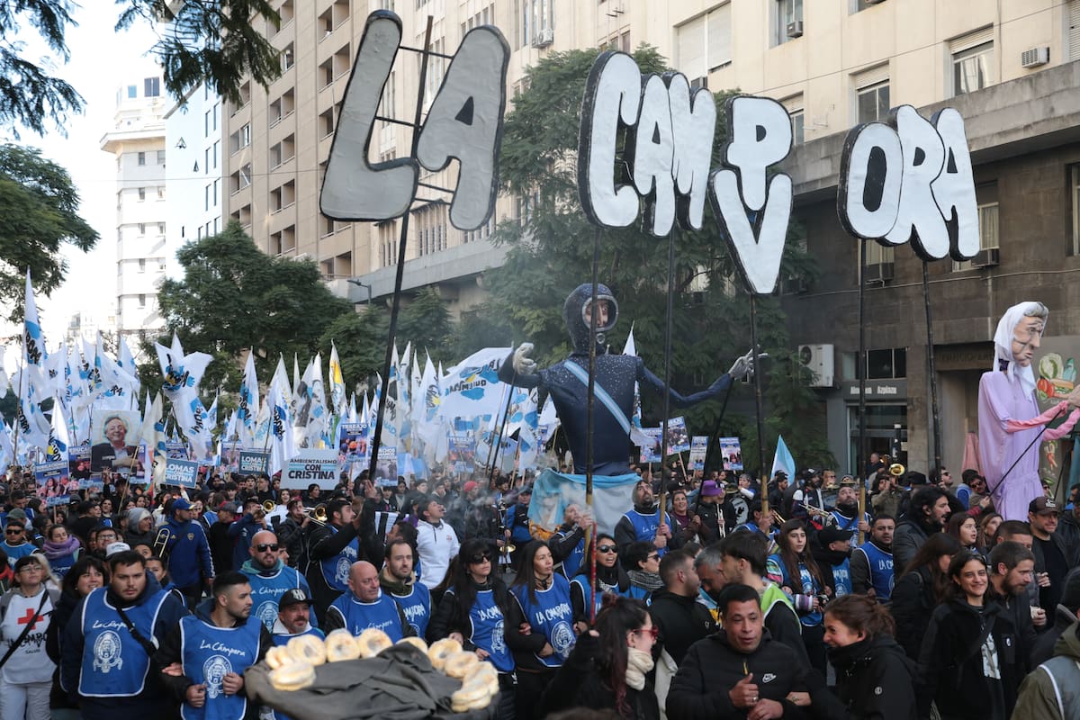 La columna de La Cámpora