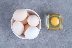 La combinación de agua con vinagre y huevo duro es utilizada por gran cantidad de chefs (imagen ilustrativa)