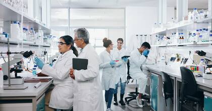 La combinación entre biología e inteligencia artificial constituye un cambio de paradigma en la historia de la ciencia