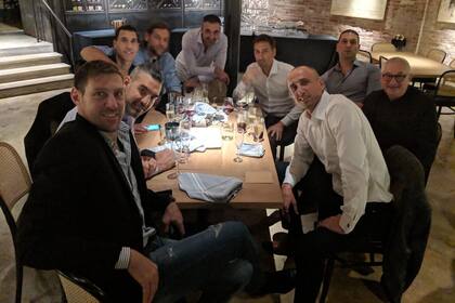 La comida de parte de la Generación Dorada en San Antonio