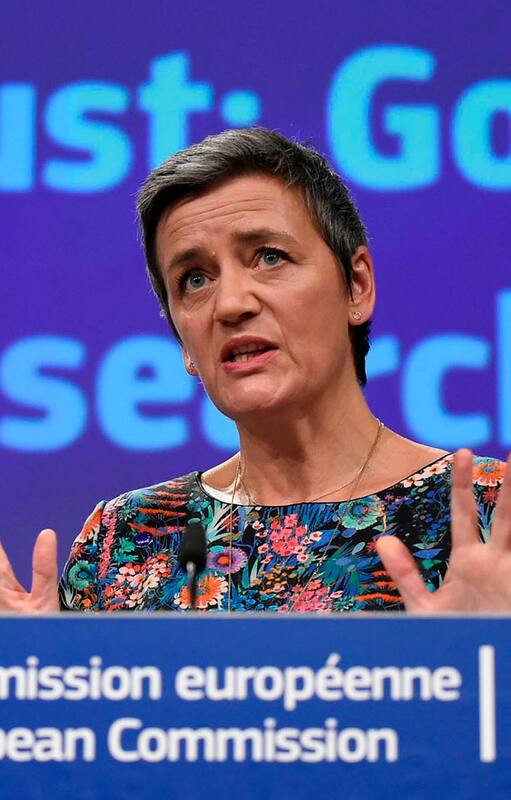 La comisaria europea de Competencia, Margrethe Vestager, al anunciar la multa a Google