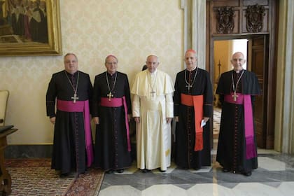 La comisión ejecutiva de la CEA se reunió hoy con el Papa en la Biblioteca del Palacio Apostólico