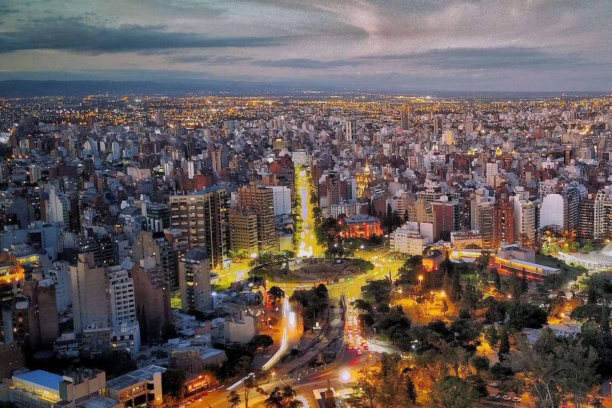 La Comisión Nacional de Valores aprobó el primer fondo común cerrado de inversión inmobiliaria en el interior del país en Córdoba por $6000 millones