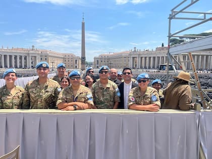 La comitiva de militares argentinos que está de misión en Chipre y pasó por el Vaticano