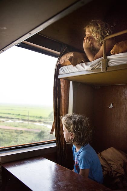 La comodidad de una cabina privada en rutas nocturnas