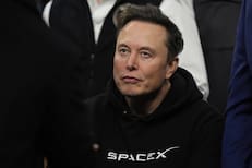 ¿Se puede invertir en la empresa de Elon Musk desde la Argentina?