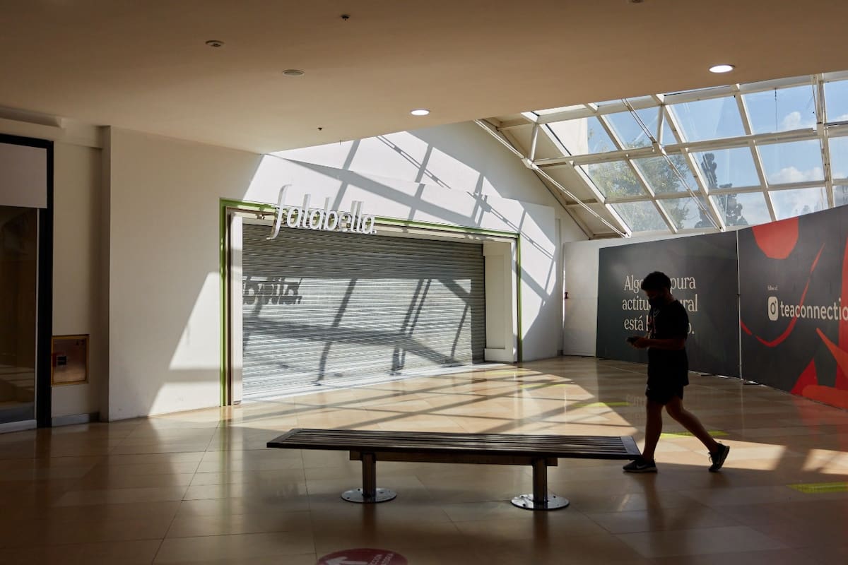 La compañía chilena Falabella finalmente cerró las puertas de su primer local en la Argentina, inaugurado hace tres décadas en la comuna de Guaymallén, en el concurrido Mendoza Plaza Shopping