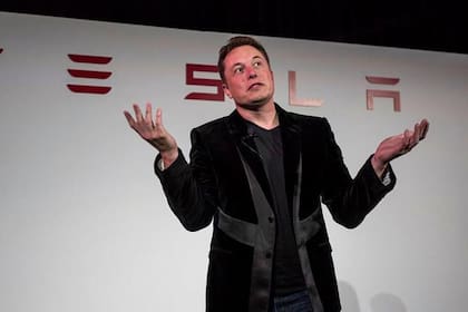 Cuatro datos que explican la crisis que atraviesa Tesla, la empresa de Elon Musk