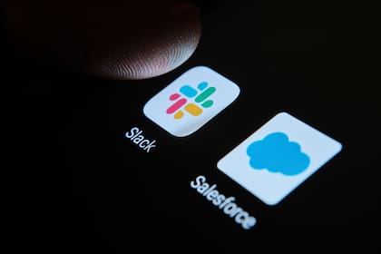 La compañía de software de gestión en la nube realizó su mayor adquisición y acaba de sumar al servicio de comunicaciones y trabajo colaborativo Slack