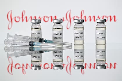 La compañía farmacéutica estadounidense Johnson & Johnson provee vacunas con una sola dosis