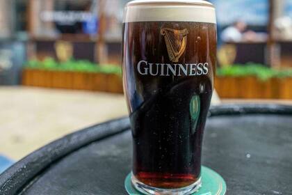 La compañía Guinness hizo el anuncio de una prueba piloto (Foto: Paul Faith AFP/Archivos)
