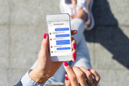 La compañía liderada por Mark Zuckerberg tiene problemas en la publicación, envío y descarga de imágenes en sus principales aplicaciones móviles