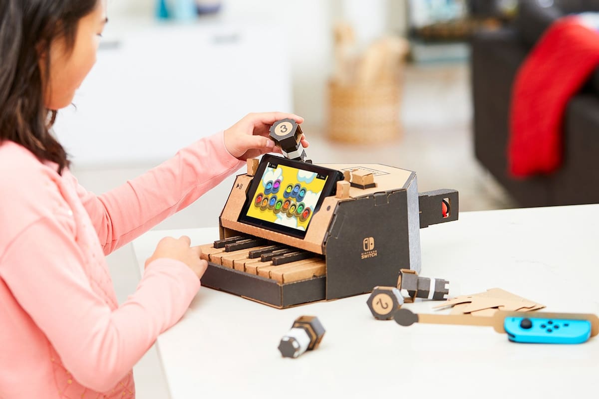 La compañía presentó Labo, una serie de accesorios de cartón para armar, que habilitan nuevos juegos en la consola Switch