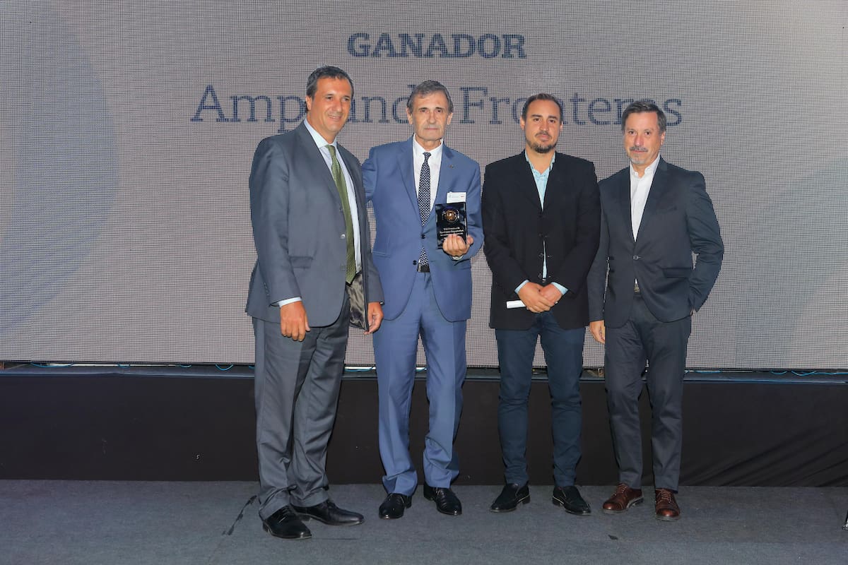 La compañía santafesina empezó a fabricar maquinaria agrícola cuando no había producción local; exporta desde los años 80