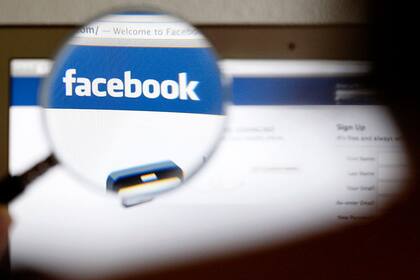 La competencia por captar publicidad móvil es cada vez más reñida