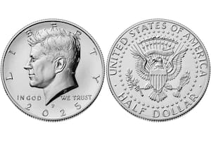 Así luce la moneda de 50 centados de plata con el rostro de Kennedy