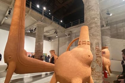 La compra de Eduardo Costantini puso a la obra del artista tucumano Gabriel Chaile en boca de todos en el mundo del arte