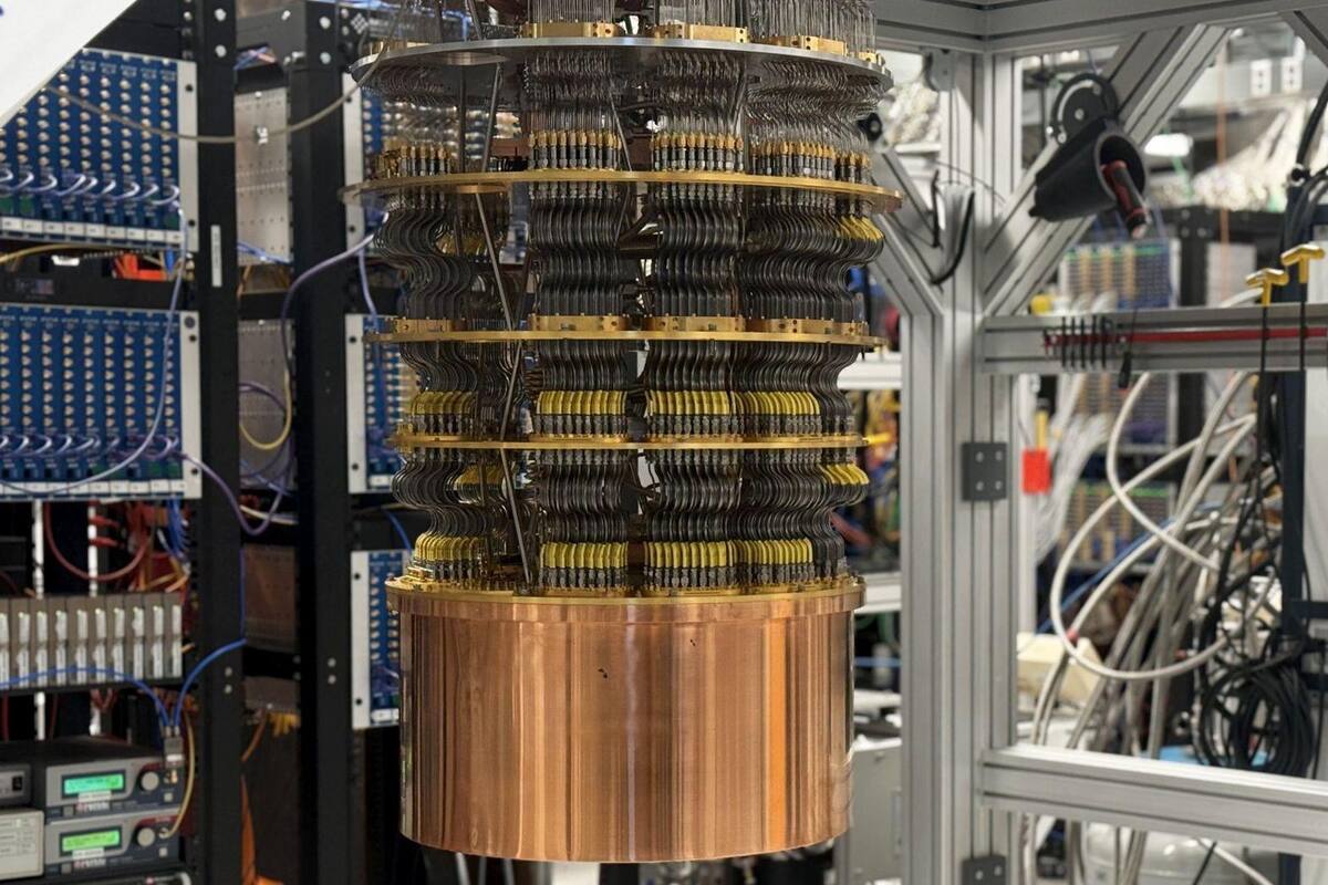 La computadora cuántica Willow de Google es una serie de discos redondos del tamaño de un barril de petróleo.