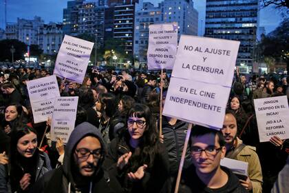 La comunidad de cineastas, en alerta por la nueva reglamentación de los subsidios del Incaa
