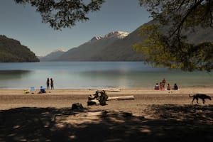 La Corte de Neuquén ordenó a una comunidad mapuche que devuelva un balneario en Villa La Angostura