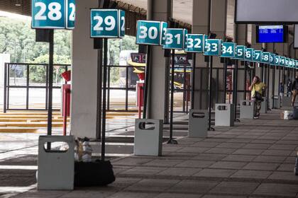 La concesión de la terminal de colectivos está vencida desde 2015, pero Néstor Otero aún se mantiene como el dueño del negocio