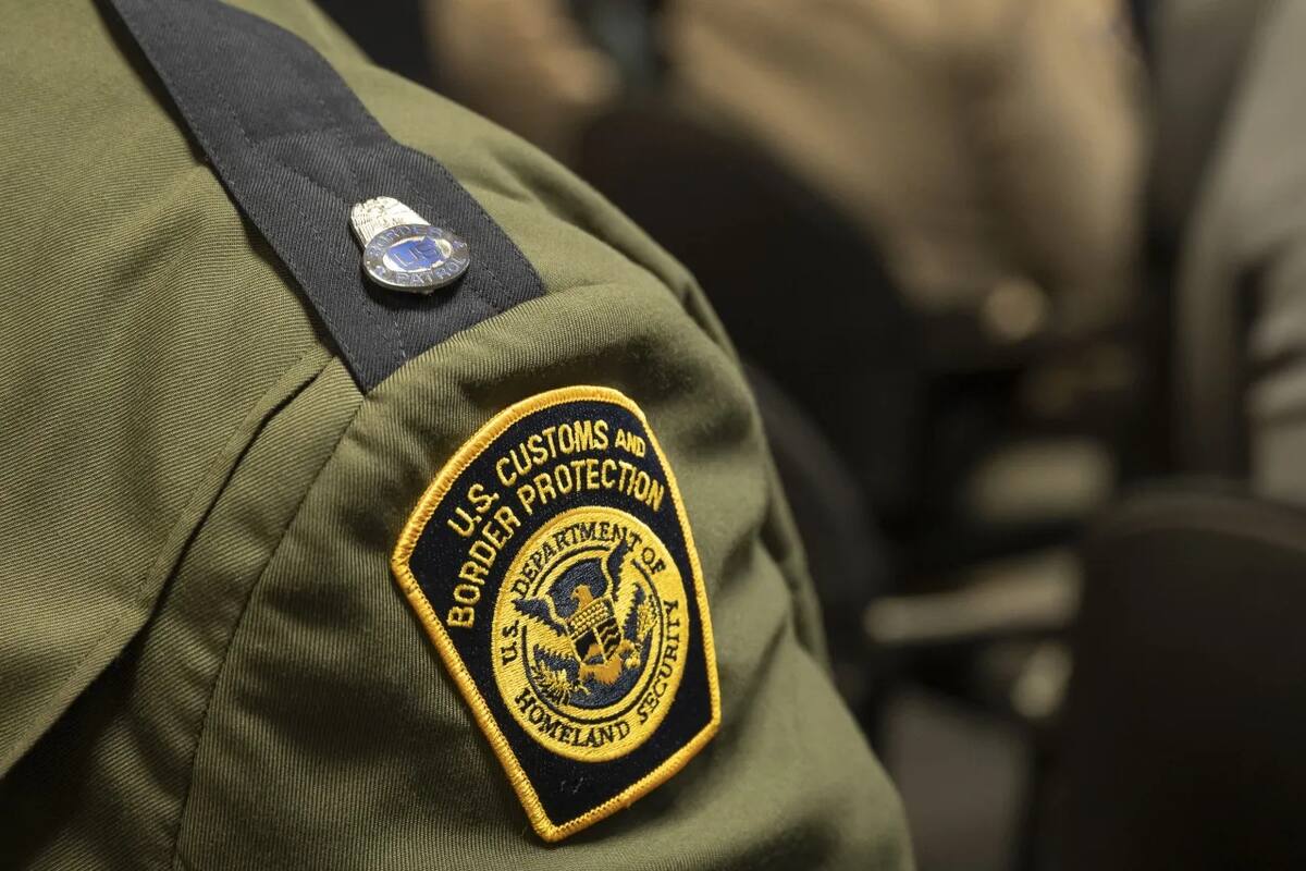 La condena federal a tres años de prisión incluye su posterior expulsión del país tras agredir físicamente a una oficial durante una inspección en Texas