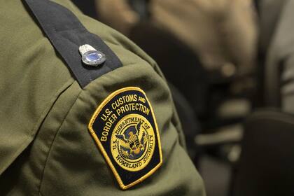 La condena federal a tres años de prisión incluye su posterior expulsión del país tras agredir físicamente a una oficial durante una inspección en Texas