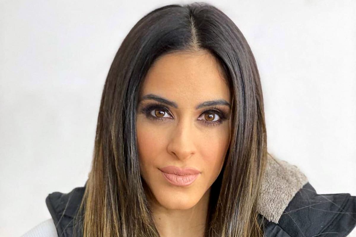 La conductora de Canal 26 se encuentra aislada en su casa.