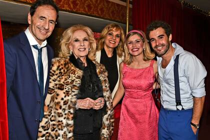 La conductora fue muy bien recibida por el equipo