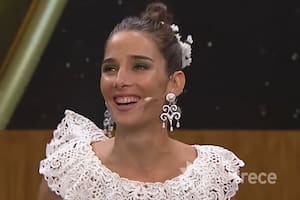 La conductora hizo varios comentarios referidos al vestido