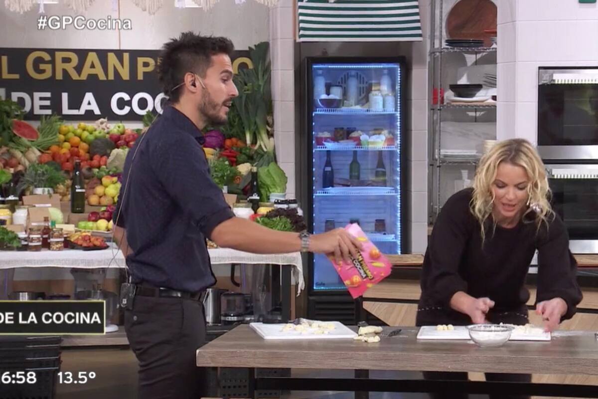 La conductora jugó con uno de los participantes a ver quién hacía más ñoquis y fue la gran ganadora.