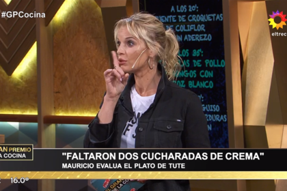La conductora le recomendó al participante que hiciera silencio