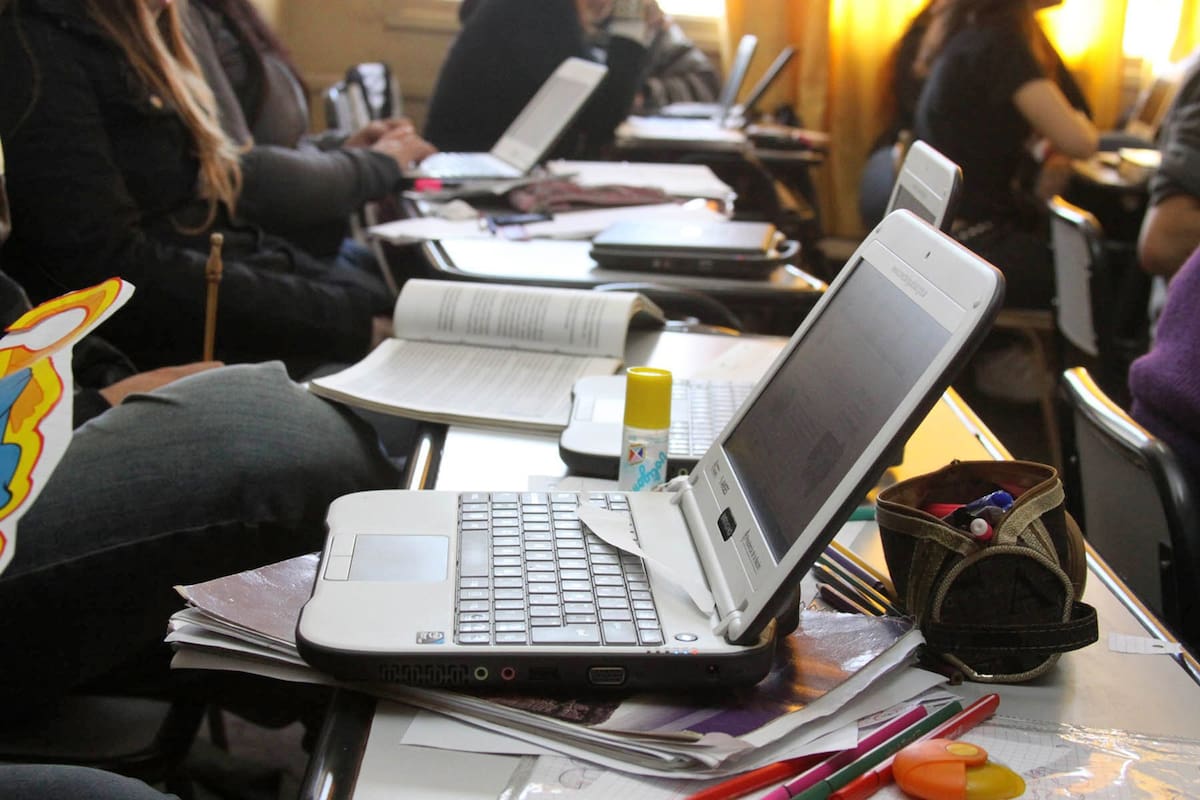 La conectividad digital es esencial para mejorar la educación y el trabajo, y para poder compartir globalmente