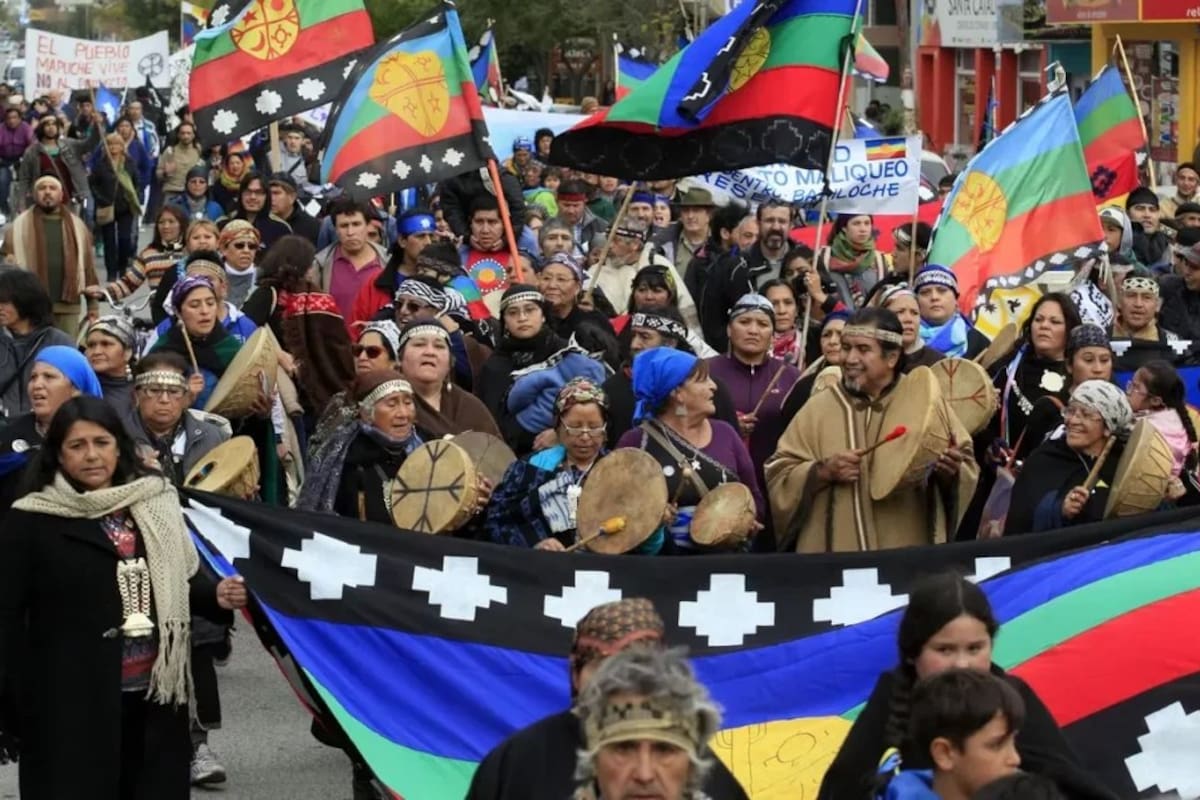 La Confederación Mapuche aseguró que defenderá la declaración de Sitio Sagrado del volcán Lanín.