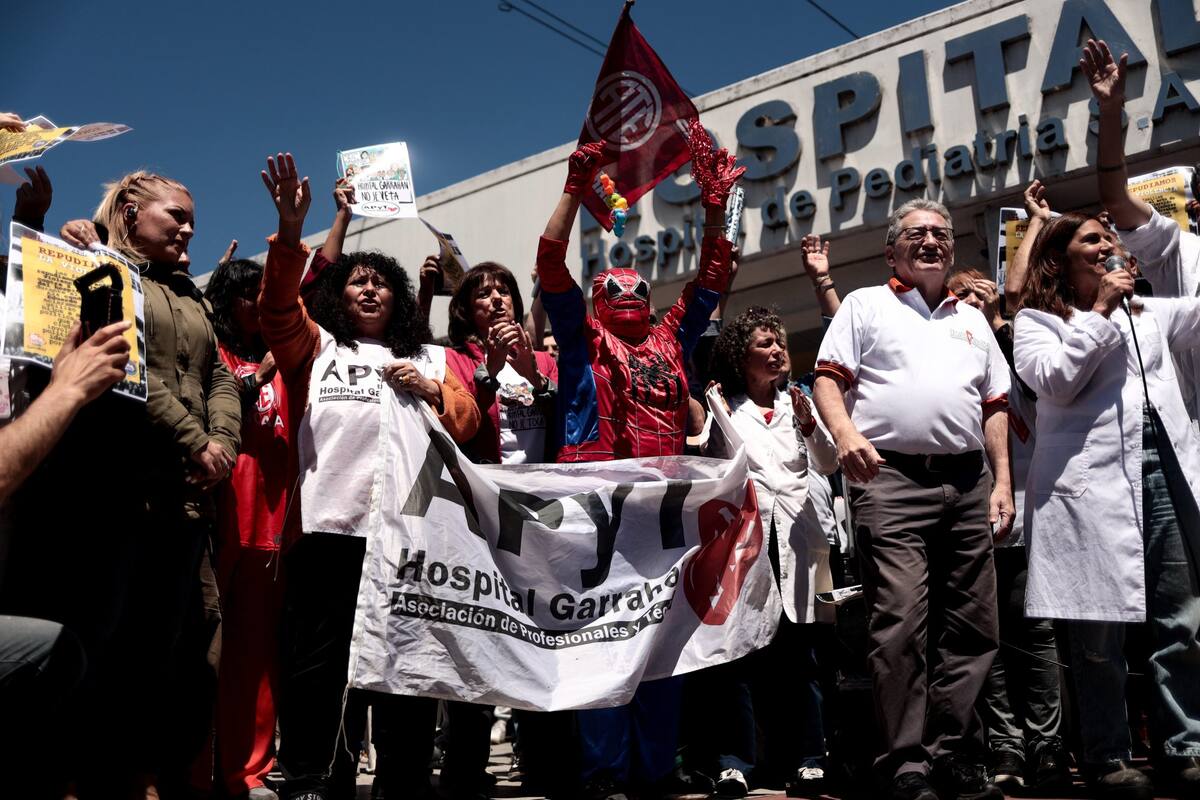 La conferencia de prensa de médicos y familiares del Hospital Garrahan, esta mañana