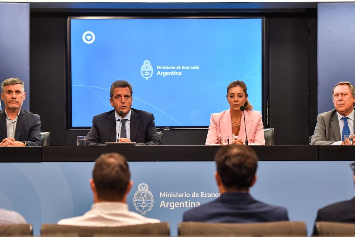 La conferencia de Sergio Massa, donde anunció la intervención administrativa por 180 días de Edesur