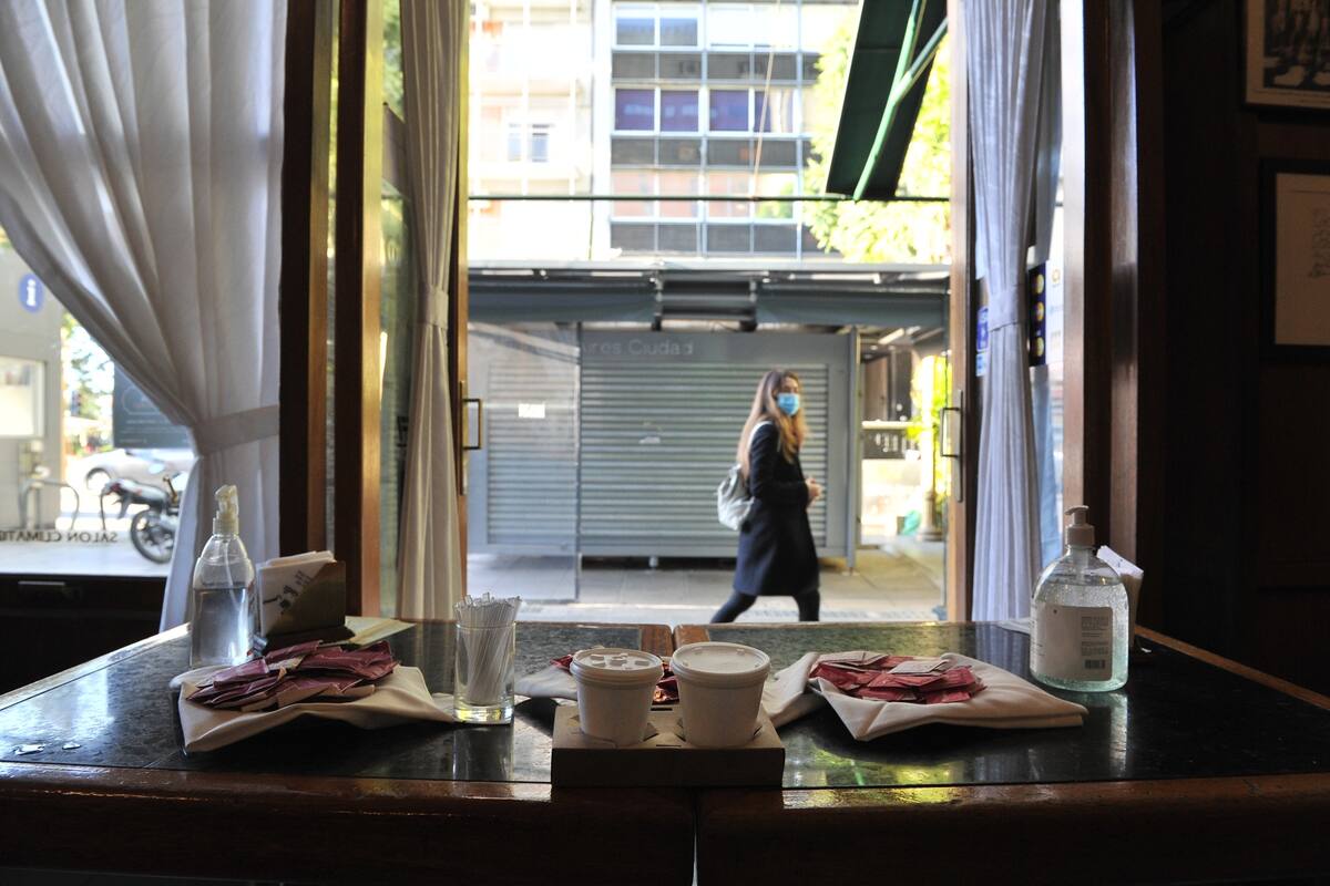 La confitería La Biela trabaja en la modalidad take-away