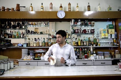 La confitería La Giralda está en crisis y su dueño la puso a la venta