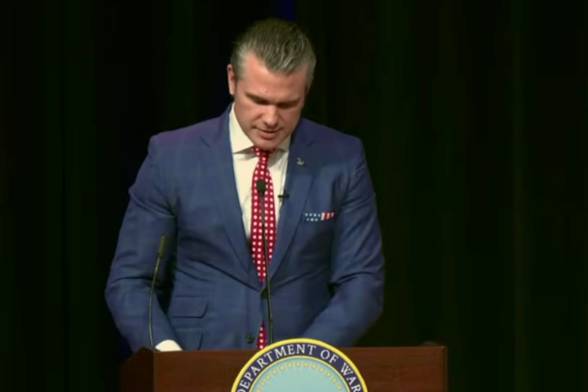 La confusión se dio cuando Hegseth intentaba honrar a los combatientes estadounidenses en Irán.