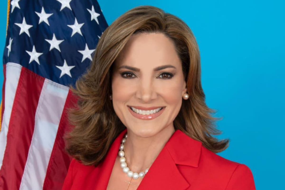La congresista republicana de Florida aseveró que Abelardo de la Espriella lidera en las encuestas y que los colombianos no debían equivocarse en los comicios